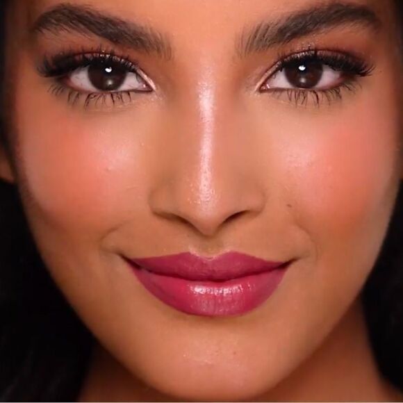 NEW! CHARLOTTE TILBURY K.I.S.S.I.N.G “90'S PINK” LIPSTICK - Picture 13 of 16